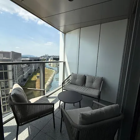 公寓 Eurovea Tower River View Down Town