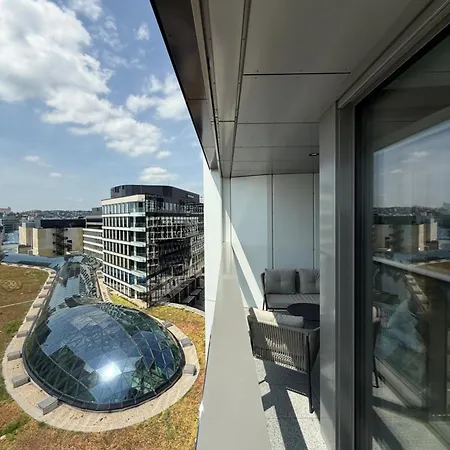 Daire Eurovea Tower River View Down Town