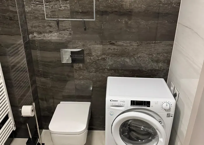 Eurovea Tower River View Down Town Апартаменти